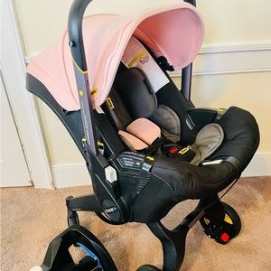 Authentic DOONA Carseat Stroller - All In One!